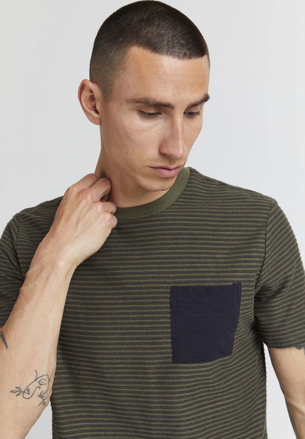 CFTHOR Y/D JAQUARD STRIPED TEE - Print T-shirt - beetle2