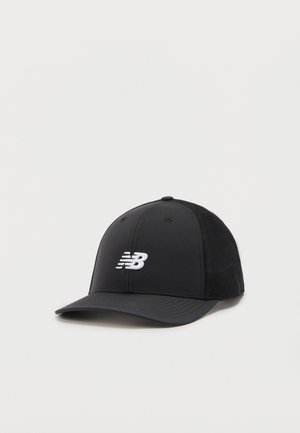 Juoda tinklinė beisbolo kepurė su išlenktu kraštu, priekyje baltas „New Balance“ „NB“ logotipas.