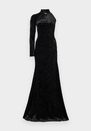 Abito da sera in velluto nero con maniche lunghe, colletto alto e un corpetto aderente che si allarga all'orlo, caratterizzato da una silhouette elegante.