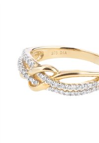 Zelta gredzens ar savītas dizains, vienā pusē ar rindu mazu dimantu un pulētu apdari. Iekšpusē ir marķējums "375 DIA".