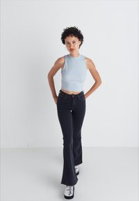 Lee BREESE - Flared jeans - washed black