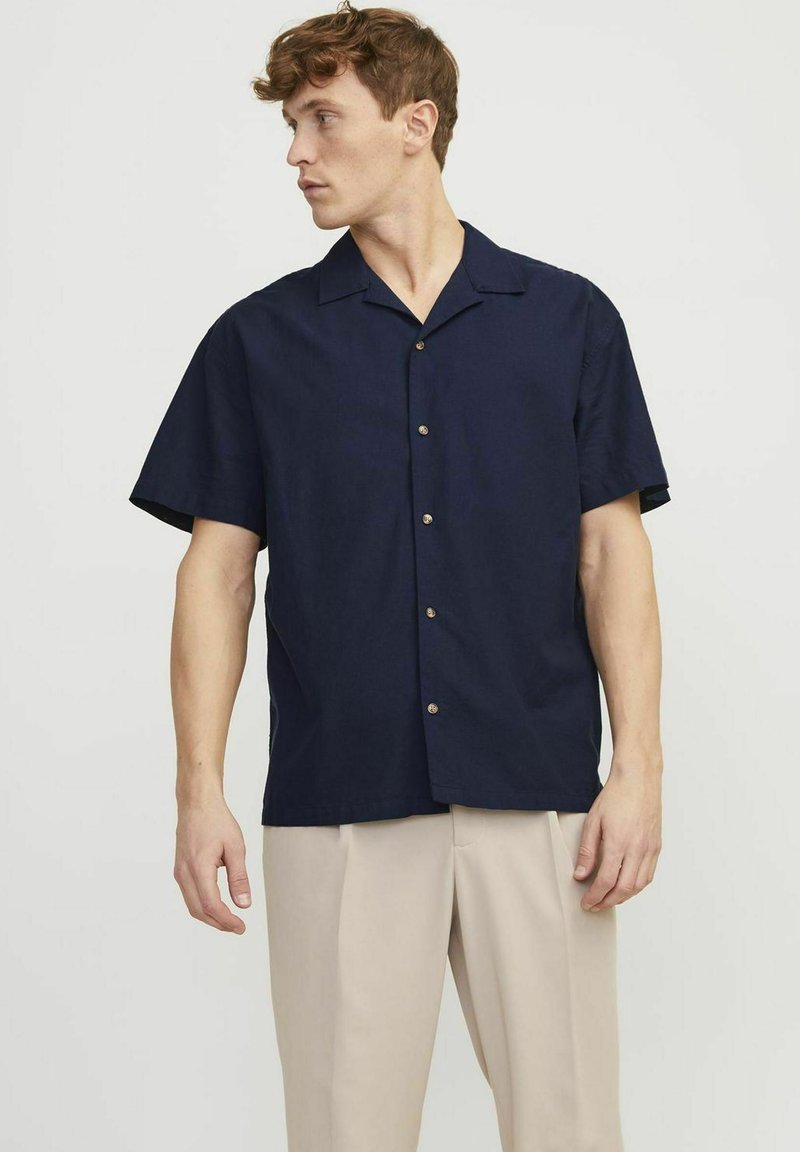 Jack & Jones JJESUMMER RESORT LINEN MIX SHIRT - Camisa - navy blazer