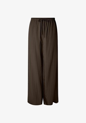 Pieces, TROUSERS PCJABINA MW STRING - Pantalon classique - hot fudge