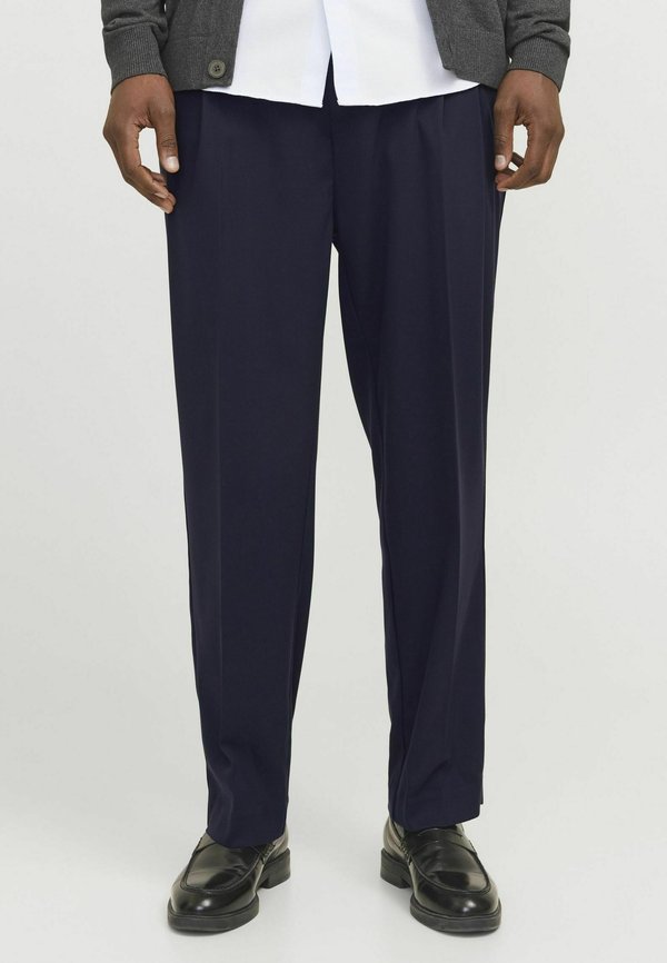 STKARL ULIAN  - Chino - night sky