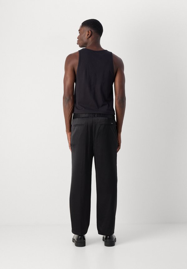 RELAXED FIT - Trousers3