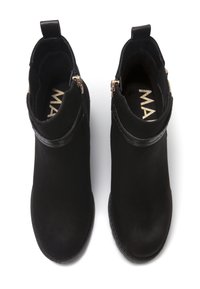 Maria Mare Plateaustiefelette - black