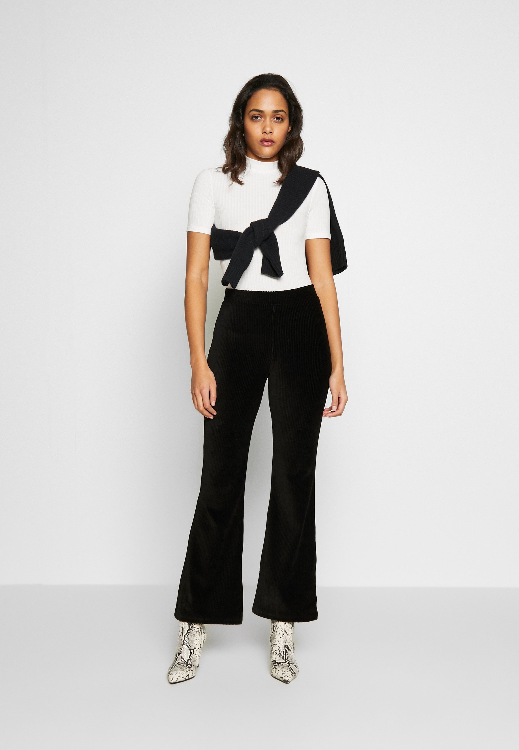 ERIKA TROUSERS Bukse black ERIKA TROUSERS Bukse black