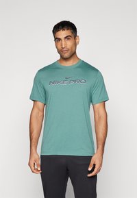 Nike Performance - TEE PRO - Sporta krekli - bicoastal Miniatūras attēls 1