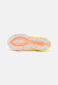 ASICS NOVABLAST 4  PARIS - Väglöparskor - neon green/orange/yellow