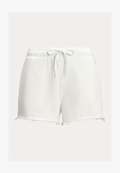Biele bavlnené šortky s pásom na stiahnutie, s rozstrapkaným lemom a voľným strihom. Mäkká textúra s minimalistickým dizajnom.