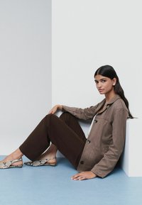 Next TALL FIT - Kerge jope - brown