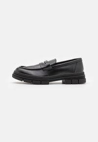 Unselected, black