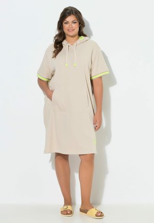 LAURASØN STRANDSWEATKLEID, 1/2 ARM, KAPUZE, RÜCKENPRINT - Vapaa-ajan mekko - natural