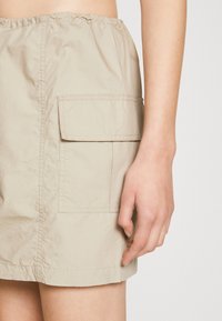 Gina Tricot Minikjol - beige