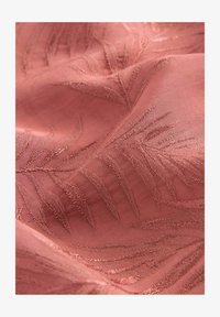 Vybrané, dusky pink