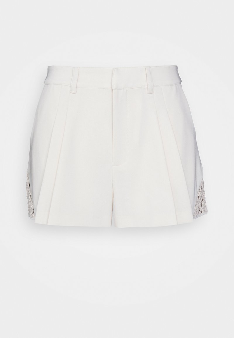 Cinq à Sept Shorts beige Cinq à Sept Shorts beige