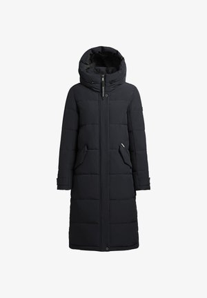 Abrigo acolchado largo y negro con capucha, que cuenta con un cierre de cremallera en el frente, dos bolsillos laterales y secciones acolchadas para proporcionar aislamiento. Tejido exterior suave.