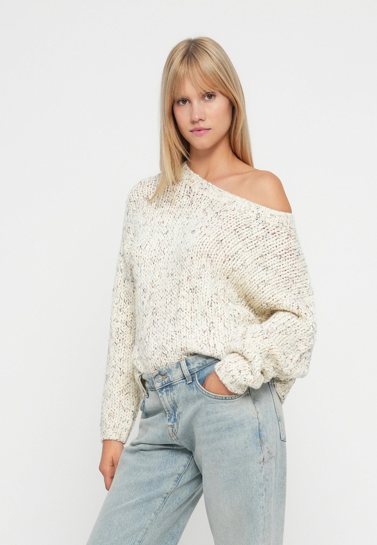 ONLWINTER SEQUINS O NECK