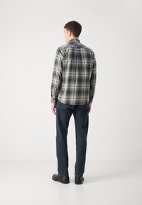 BOSS RICKERT - Srajca - open grey