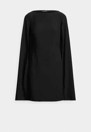 Zwart shirt met lange mouwen en een ronde halslijn. Gemaakt van gladde stof met zijuitsnijdingen, wat een strakke en moderne silhouet biedt.