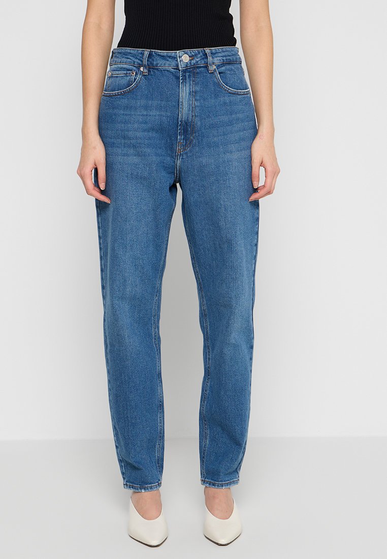 Tomorrow Jeans Tapered Fit blauw