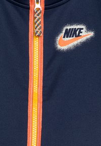 Nike Sportswear POWDER PLAY PROPUS SET - Spordijakk - midnight navy