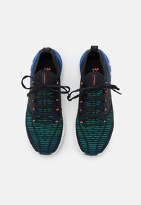 Under Armour Silniční běžecké boty - black