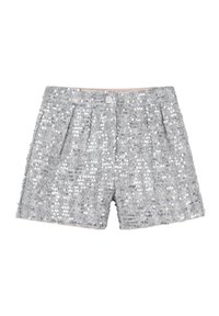 Shorts gris en sequins avec une surface texturée, dotés de plis avant et d'un bouton de fermeture, conçus avec un style décontracté et scintillant.