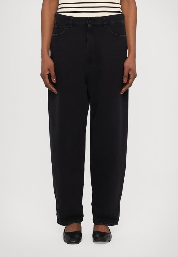 SKATER BOYFRIEND - Jeans Tapered Fit - cliff