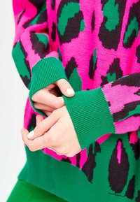 Cesare Gaspari Maglione - fushia