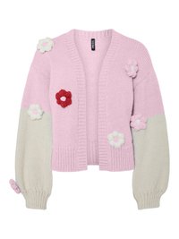 Πλεκτή ζακέτα σε ροζ και κρεμ χρώμα, με υφασμάτινα λουλούδια σε κόκκινο, ροζ και λευκό. Διαθέτει ριγέ γιακά και μανίκια μπαλόνι.