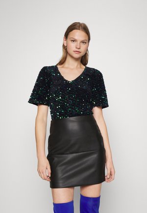 JDYSARA V NECK - Blouse - turkish sea