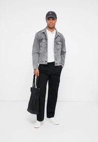 Tommy Jeans Traper jakna - denim grey