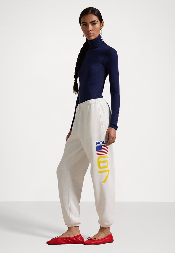 LOGO & FLAG FLEECE SWEATPANT - Tracksuit bottoms3
