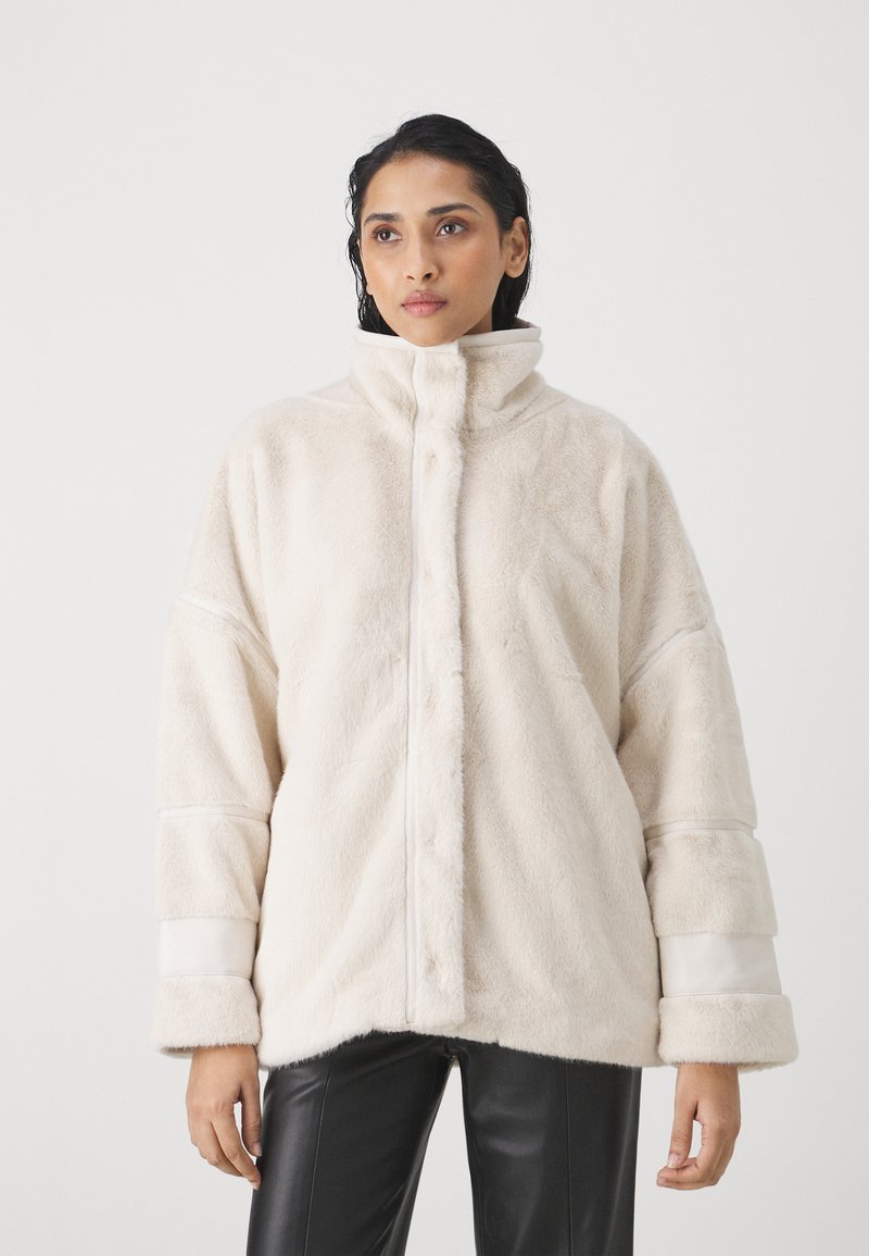 Bruuns Bazaar GOOSEBERRY LYN JACKET Winter jacket white cream off