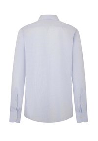 Camicia a maniche lunghe a quadretti azzurri con colletto a punta, polsini con bottone e orlo curvo. Il tessuto presenta una leggera trama intrecciata.