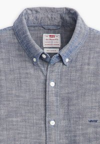 Levi's® AUTHENTIC BUTTON DOWN - Overhemd - marlon dark blue chambray