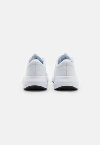 Nike Performance IN SEASON TR 13 - Tenisice za trening - white/hot punch/denim turquoise/black/cyber