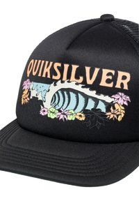 Svart nätkeps med "Quiksilver"-logotyp i orange, med en färgglad våg- och blommönster broderad på frampanelen.