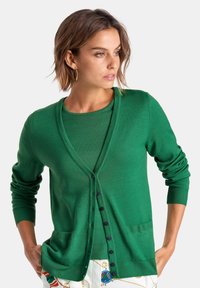 PETER HAHN TWINSET MIT 1/2-ARM-PULLOVER - Cardigan - moosgruen