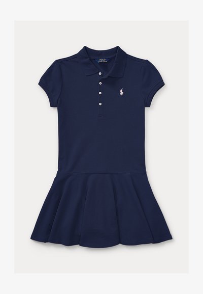 Robe polo bleu marine à manches courtes avec col, quatre boutons, jupe évasée et petit logo blanc Polo Ralph Lauren sur la poitrine.