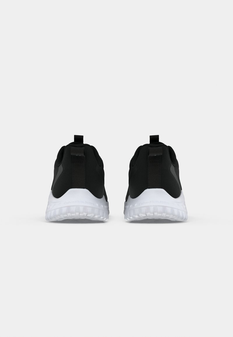 Calvin Klein Jeans RUNNER - Tenisky - black/bright white