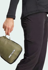 Adidas Terrex Zimní bunda - olive strata