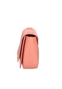 Borsa a mano in pelle rosa strutturata con forma piatta, dotata di doppi manici superiori e cuciture a vista lungo i bordi.