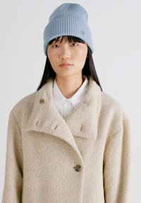 Calvin Klein CHUNKY BEANIE - Beanie - blue cloud