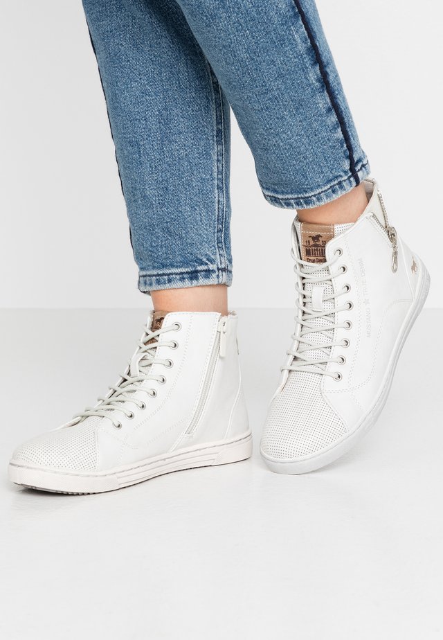 Sneaker high - ice