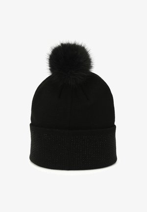 Zwarte gebreide muts met een pluizige pompon bovenop en een gestructureerde band met kleine, glanzende accenten aan de onderkant.