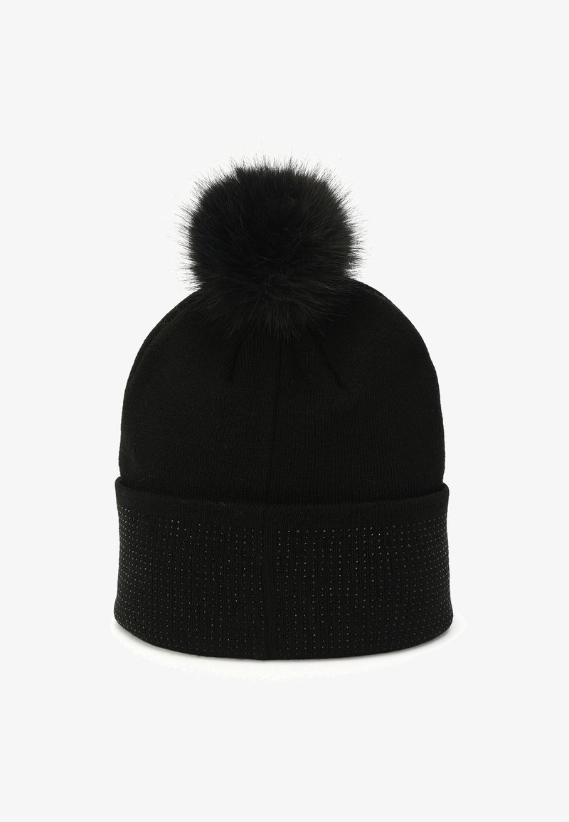 Czarna dzianinowa czapka z miękkim pomponem na szczycie oraz fakturowanym paskiem z małymi, błyszczącymi akcentami na dolnej krawędzi.