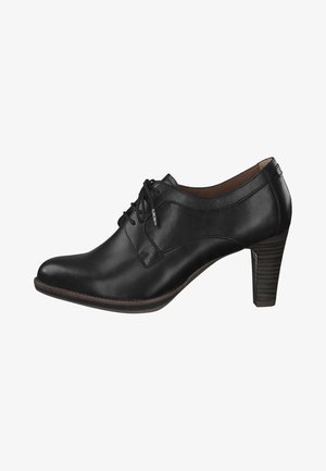 come indossare scarpe stringate donna come indossare scarpe stringate donna