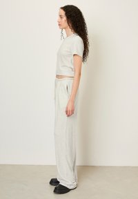 American Vintage JOGGING - Treniņtērpa apakšdaļas - gris chine